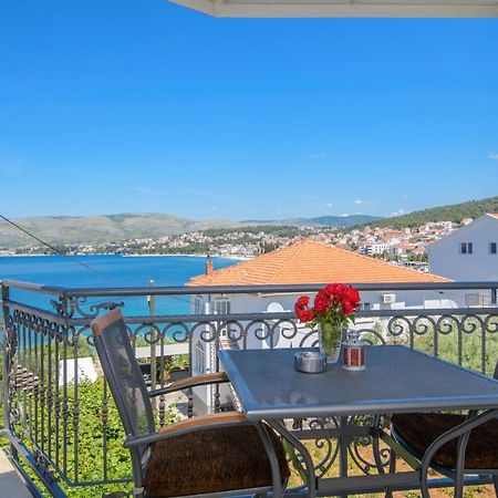 Apartments Tonka Trogir Exterior photo